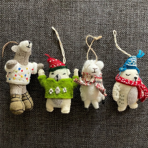 Holiday Lot Of 4 Felted Stuffed Soft Christmas Tree Ornaments Holiday